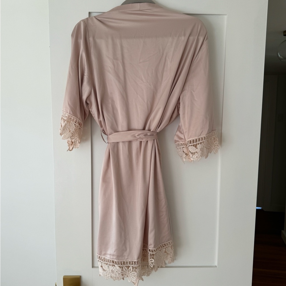 Le Rose Bridal Robe - Picture 4 of 5